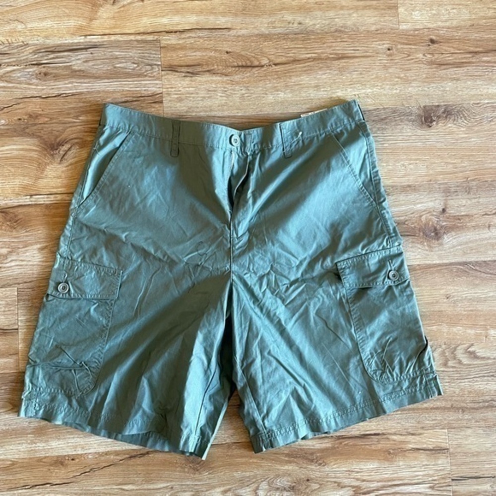 Giordano Men's Green Cargo Shorts